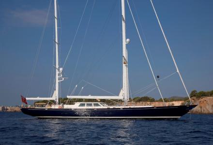 yacht Anakena