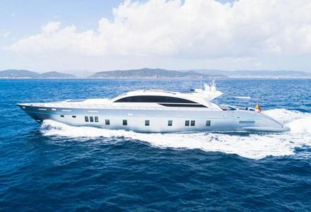 yacht Blue Jay