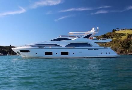 yacht Estel