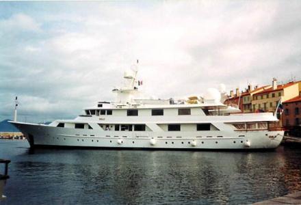 yacht Galu