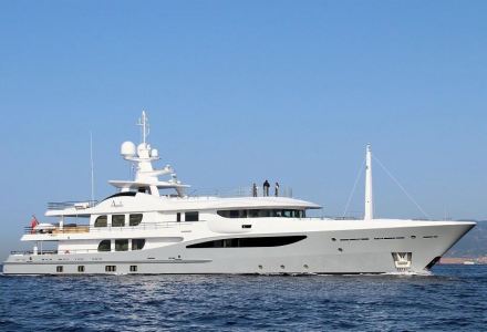 yacht Apollo