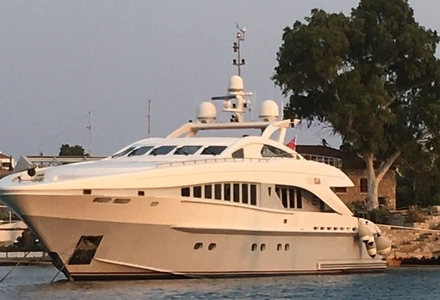 yacht Clia