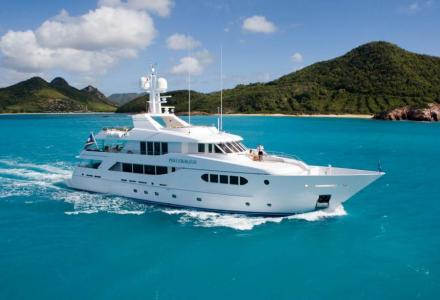 yacht Perle Bleue