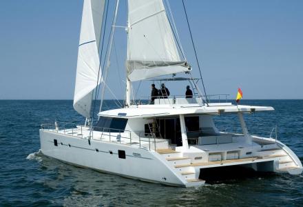 yacht Depende IV