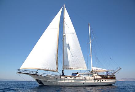 yacht Aegean Schatz