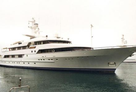 yacht Paris I