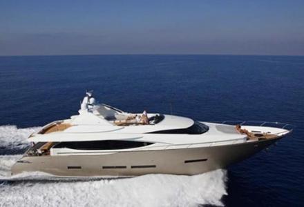 yacht Quasar