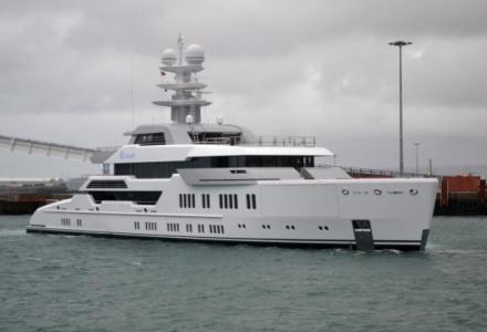 yacht Elysian