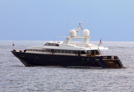 yacht Pari