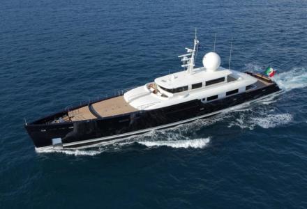 yacht Galileo G