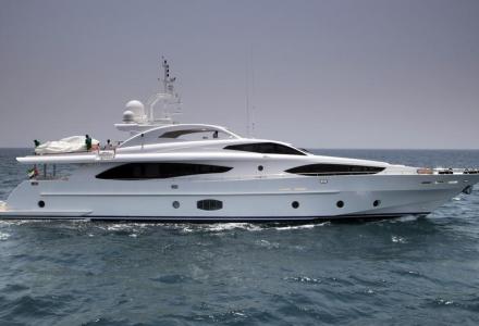 yacht Amouj