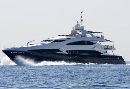 yacht Al Faisal