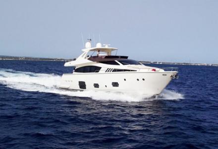 yacht La Pace