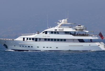 yacht Lady Aida