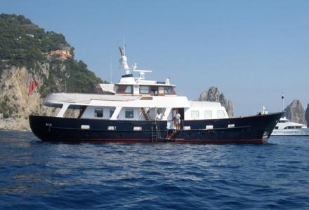 yacht Hera-C