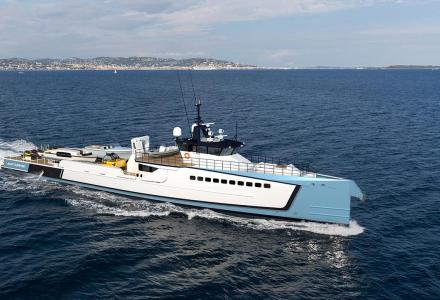 yacht Damen YS 5009