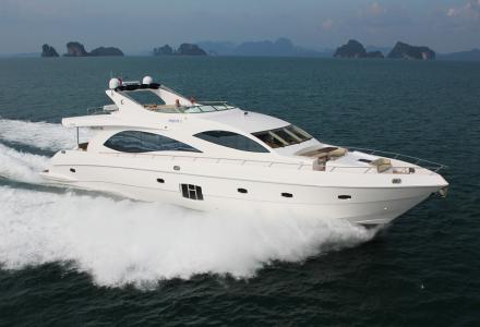 yacht Infinity 1