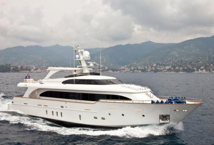 yacht La Chilonga 2