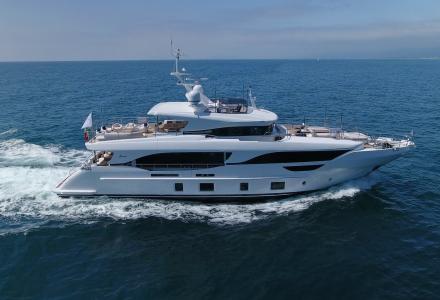 yacht Benetti Delfino 95