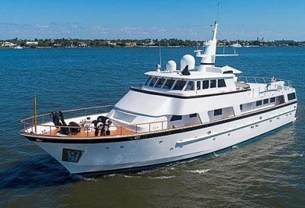 yacht Ivory Lady