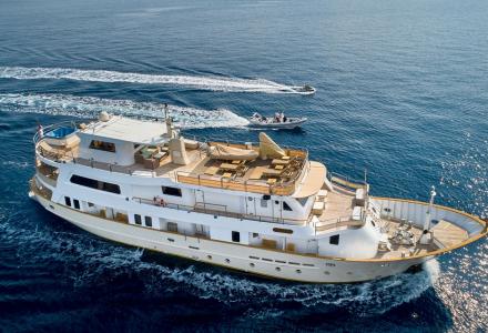 yacht La Perla