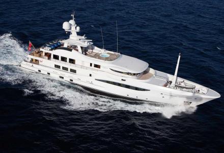 yacht La Mirage