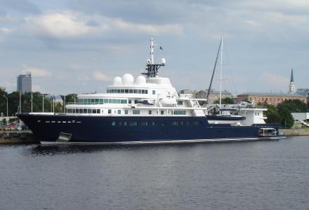 yacht Le Grand Bleu