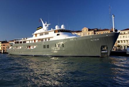 yacht Altair