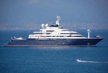 yacht Octopus