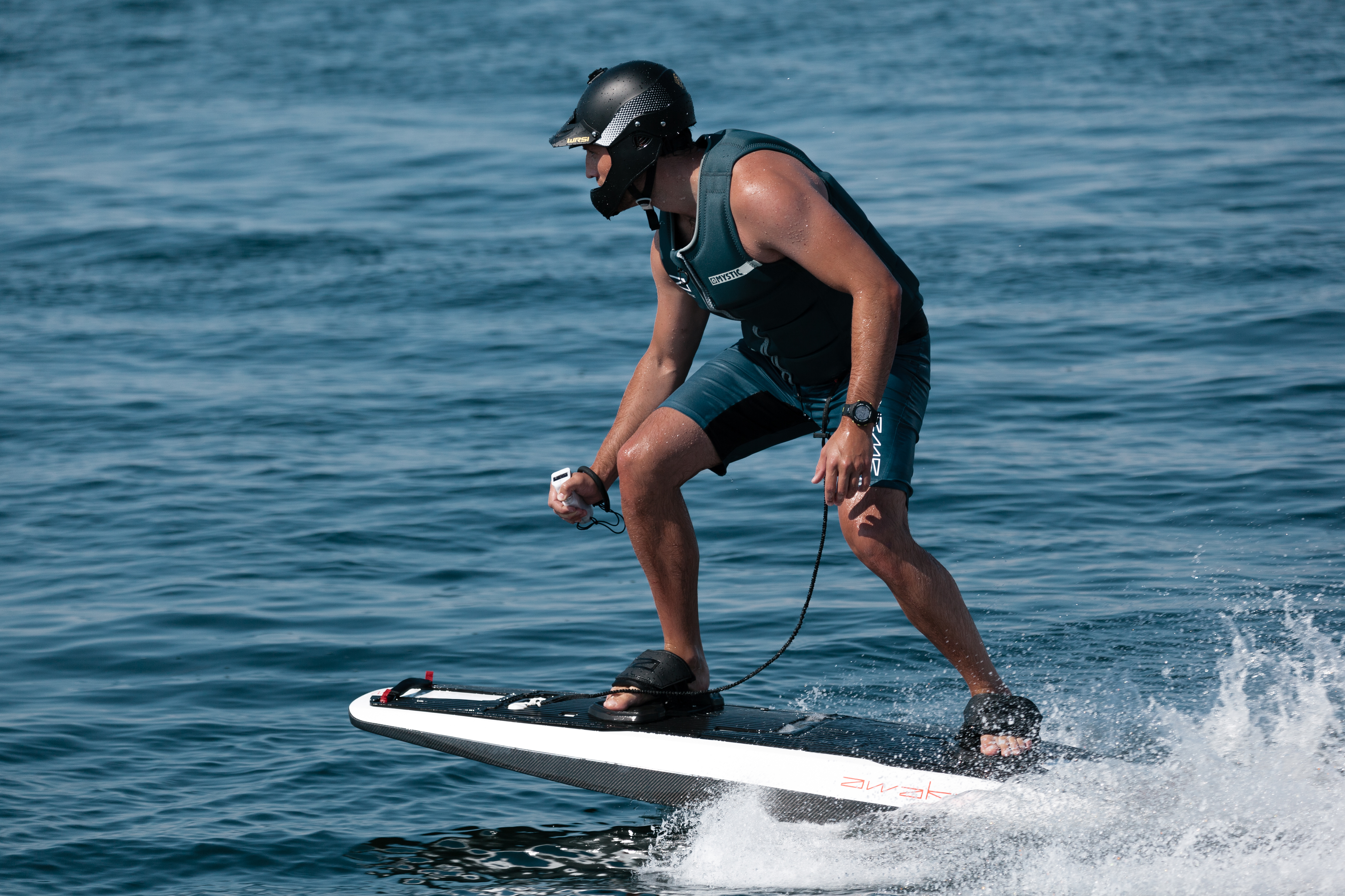 electric wake board