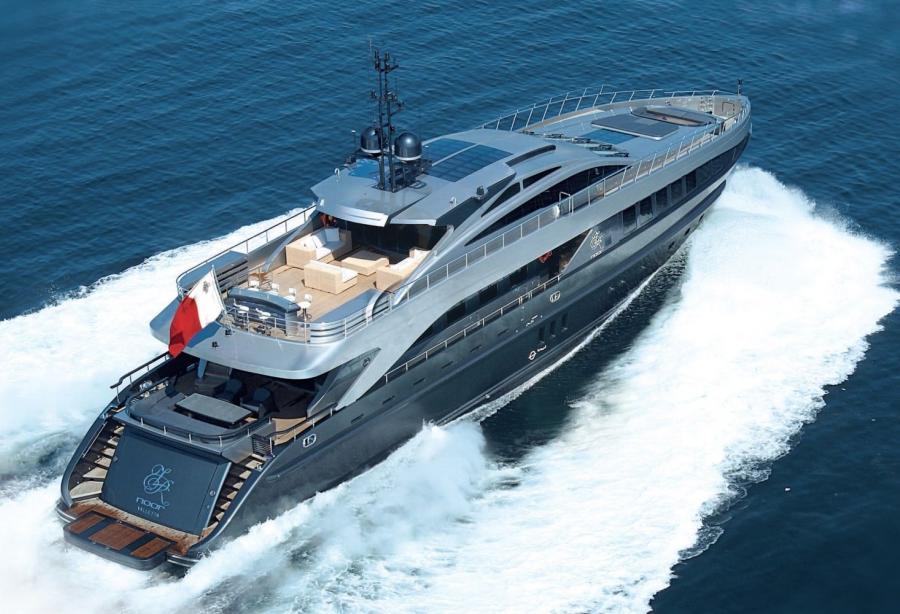 yacht RL Noor