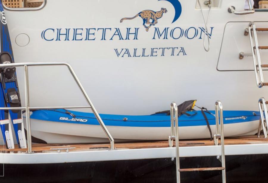 yacht Cheetah Moon