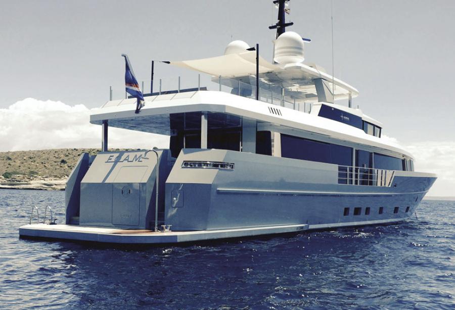 yacht Cinquanta-50