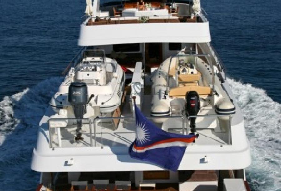 yacht Daydream