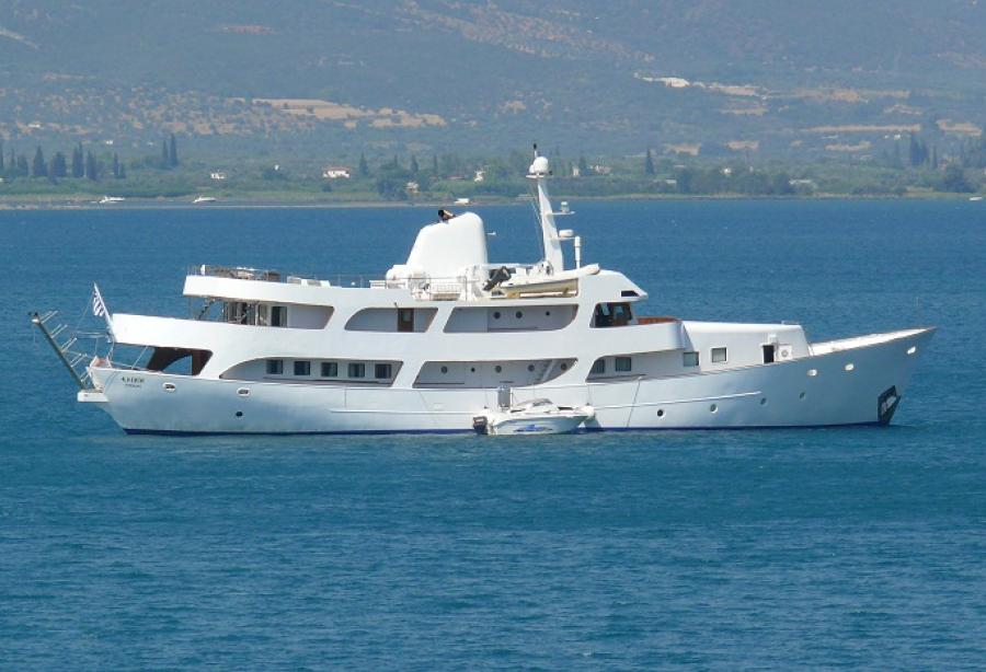 yacht Eliki