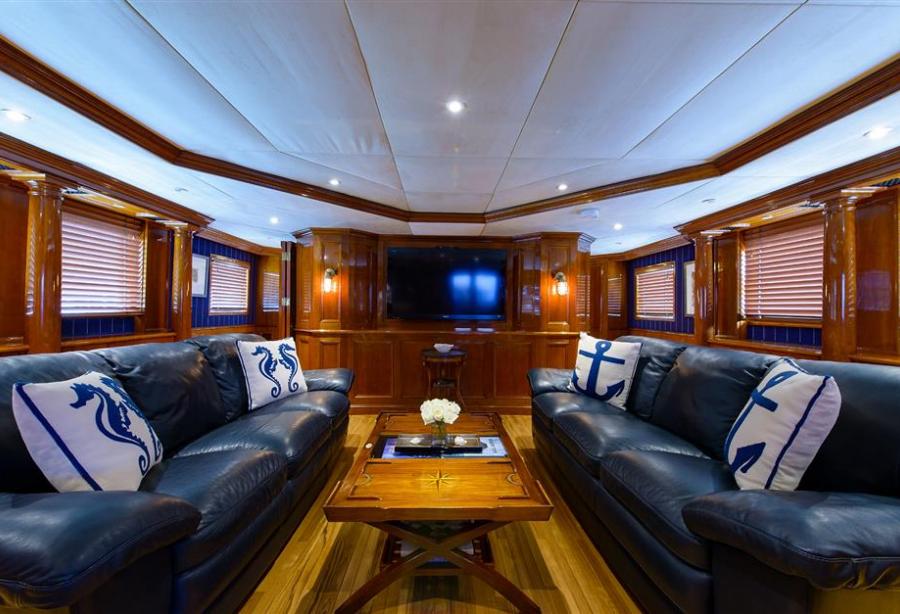 yacht Bayou