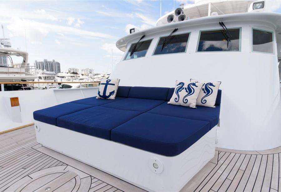 yacht Bayou