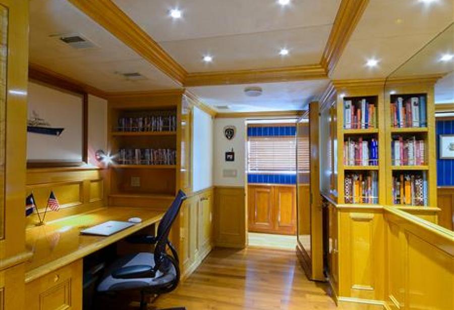 yacht Bayou
