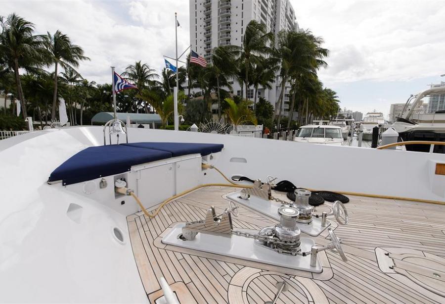 yacht Bayou
