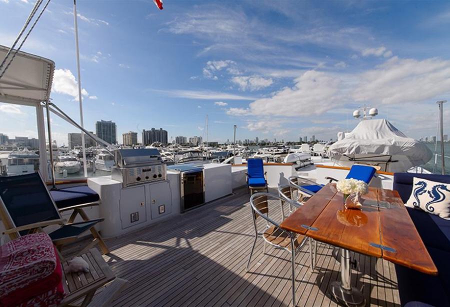 yacht Bayou