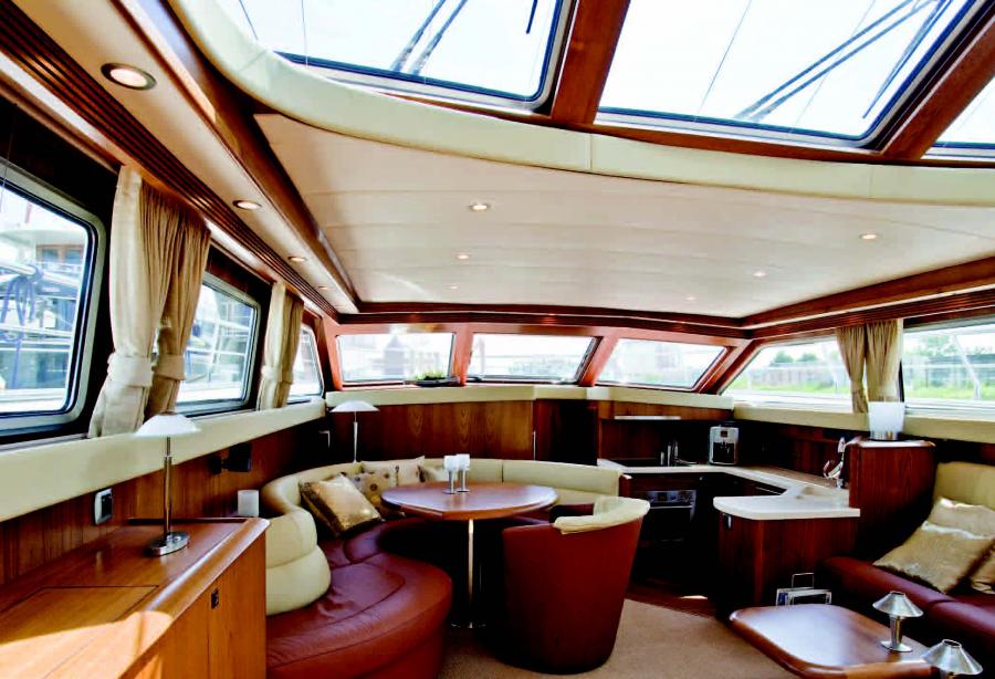 yacht Continental I