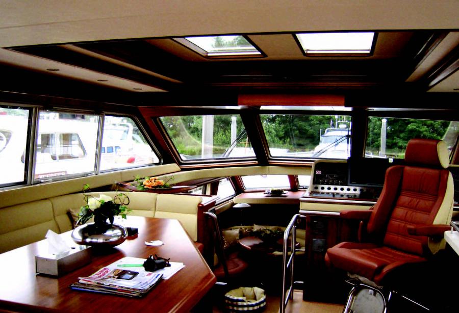 yacht Continental I