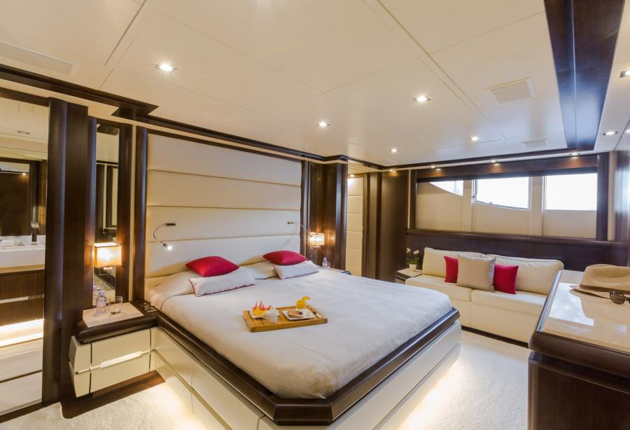 yacht Gatsby