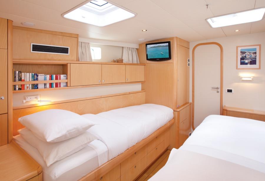 yacht Asahi