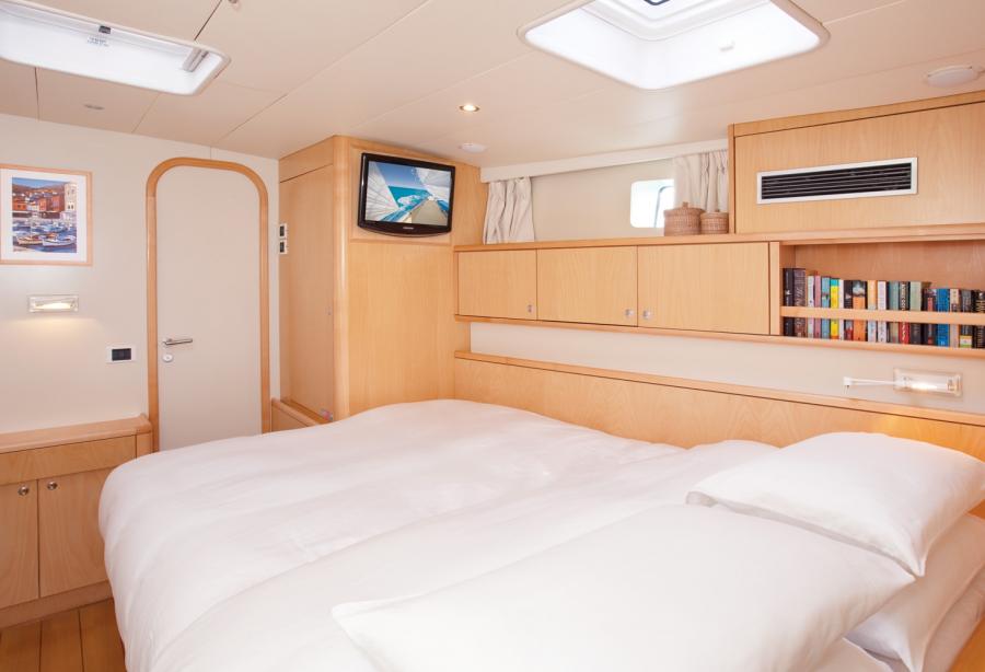yacht Asahi