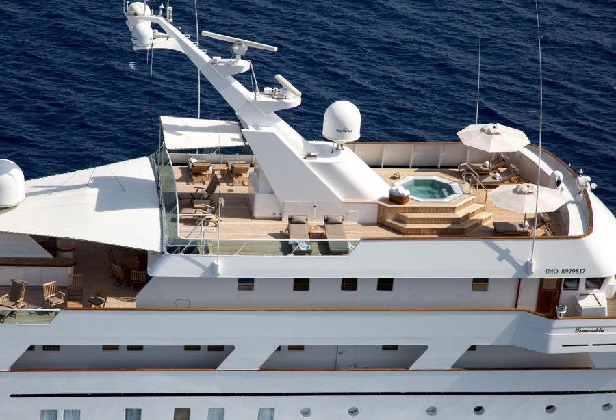 yacht Esmeralda