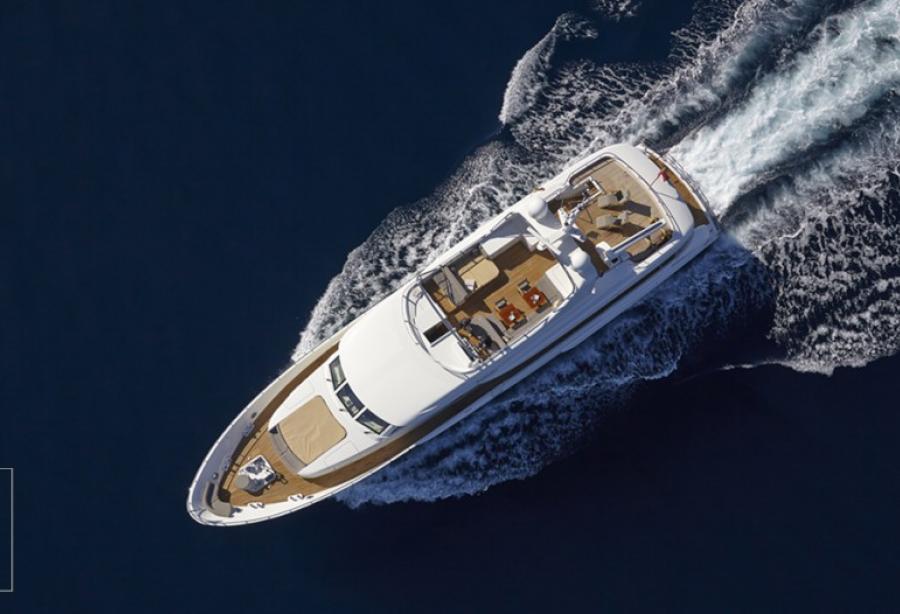 yacht Infinity