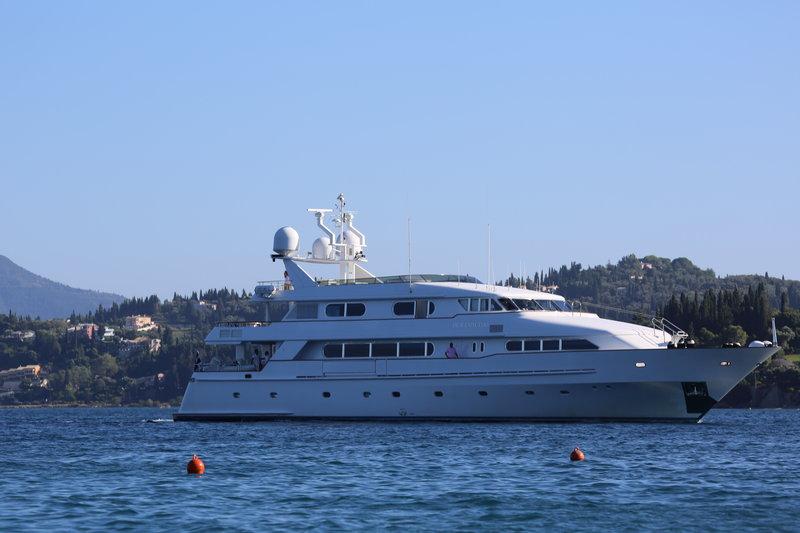 yacht Ouranos Too