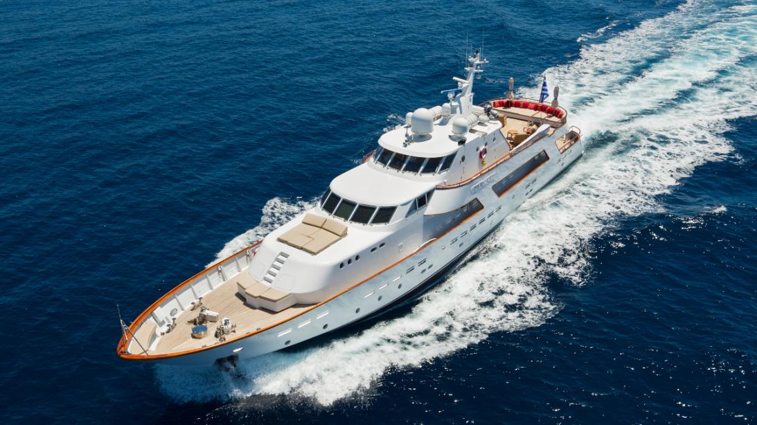 yacht Parvati