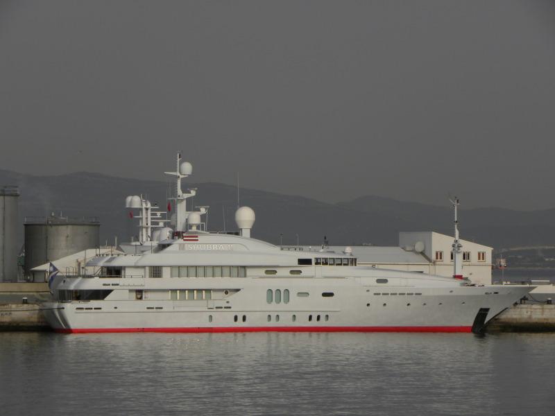 yacht Pearl